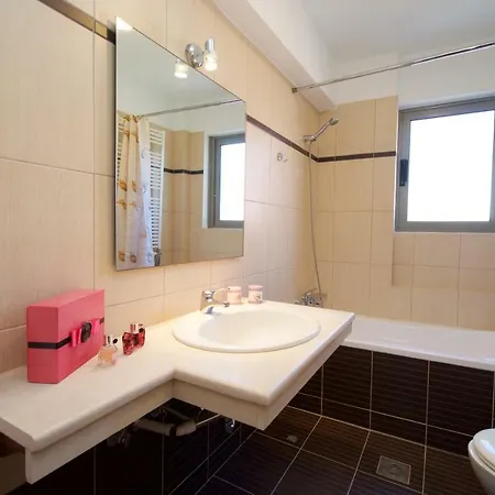 Gliving365 Capital Apartment
